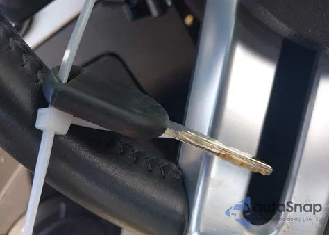 2009 Ford Mustang V6/V6 Premium из США, поврежденный, VIN 1ZVHT80N395126614